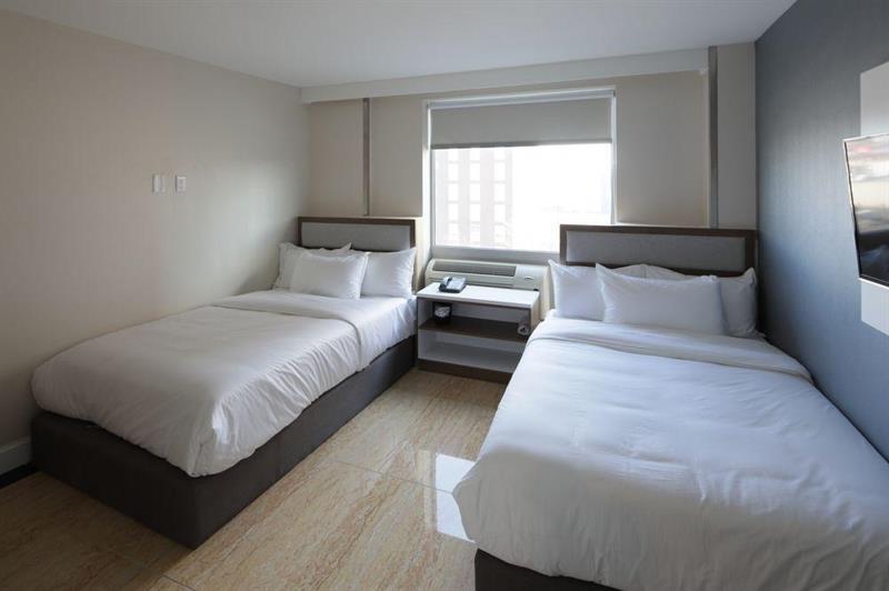 Mayfair Inn And Suites New York Exterior photo